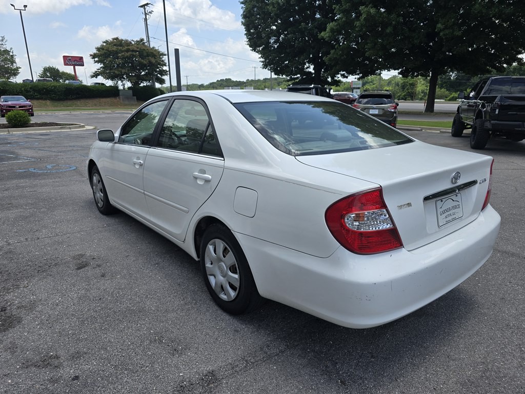 2003 Toyota Camry Image 8
