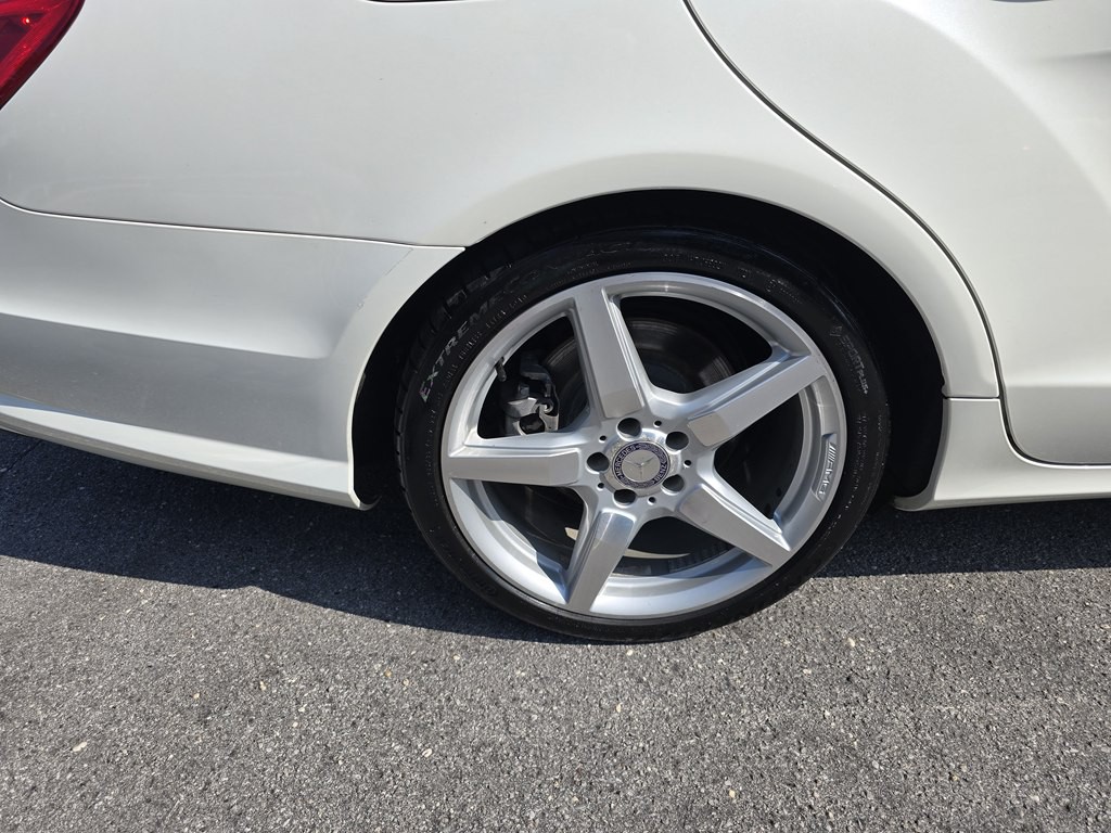 2021 Mercedes-Benz GLA-Class Image 14