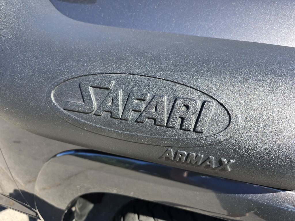 2015 Toyota 4Runner Image 2