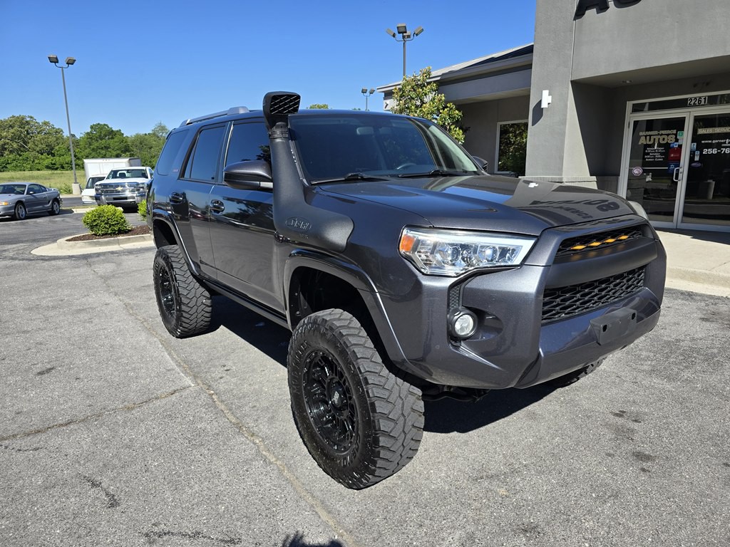 2015 Toyota 4Runner Image 3