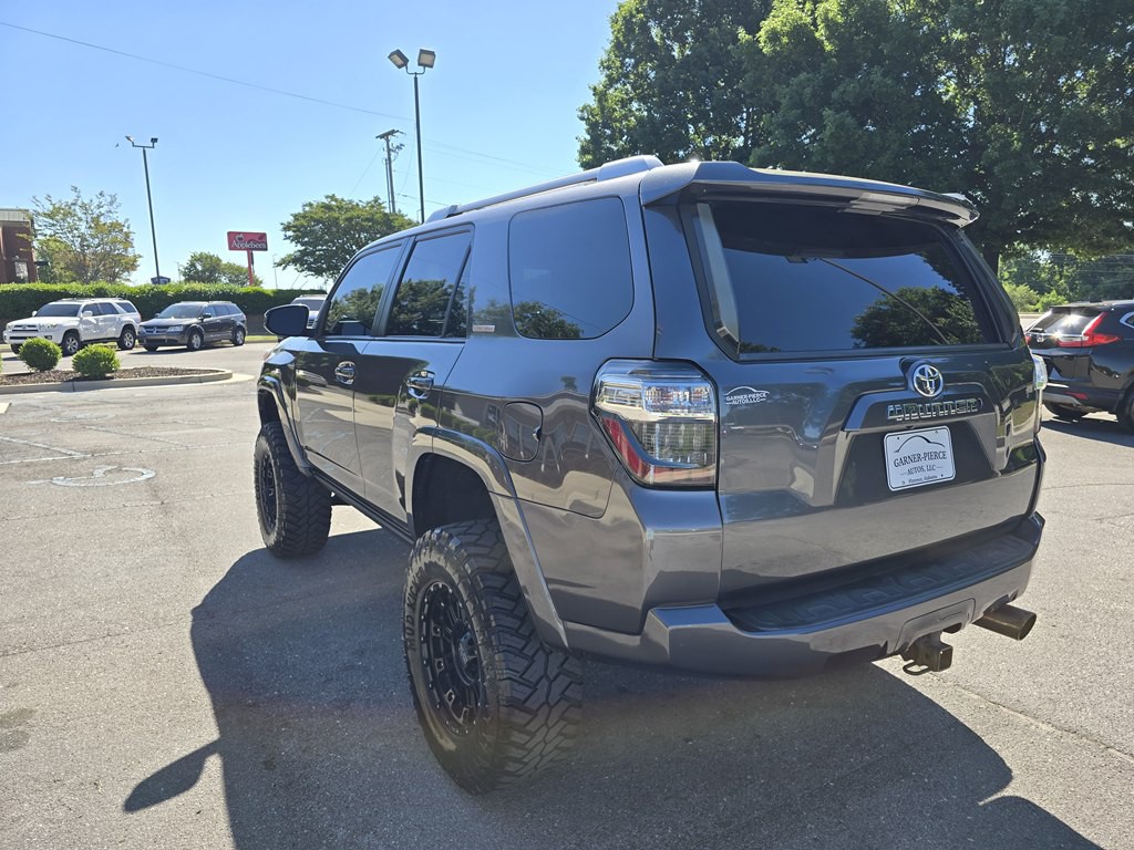 2015 Toyota 4Runner Image 9