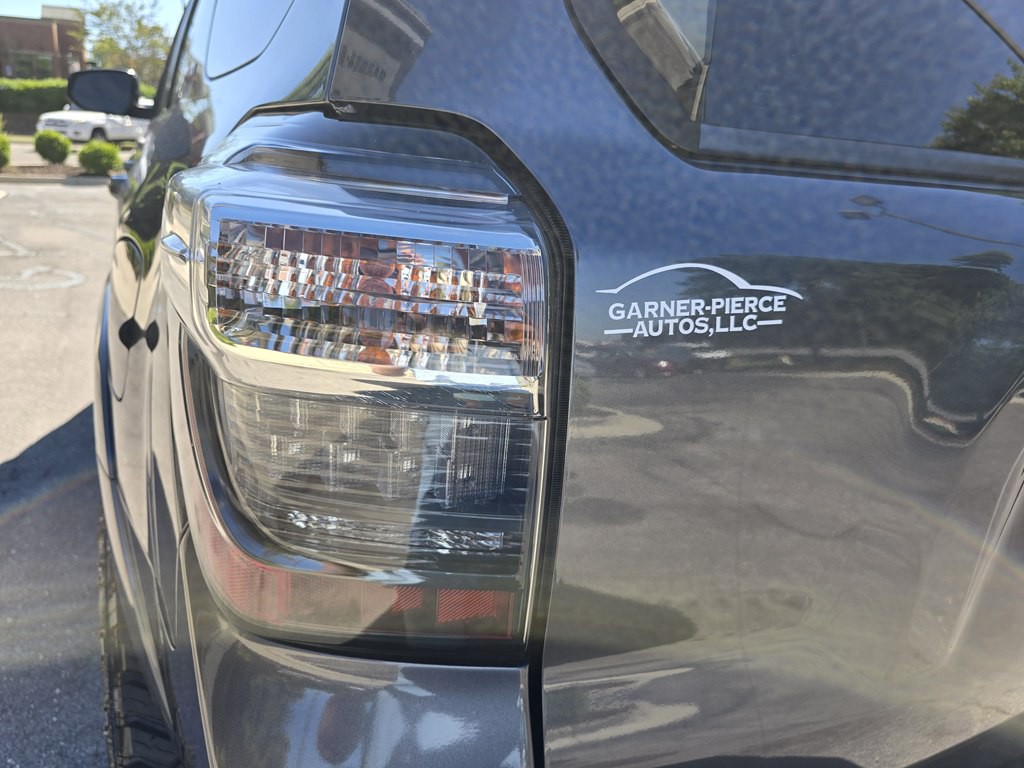 2015 Toyota 4Runner Image 10
