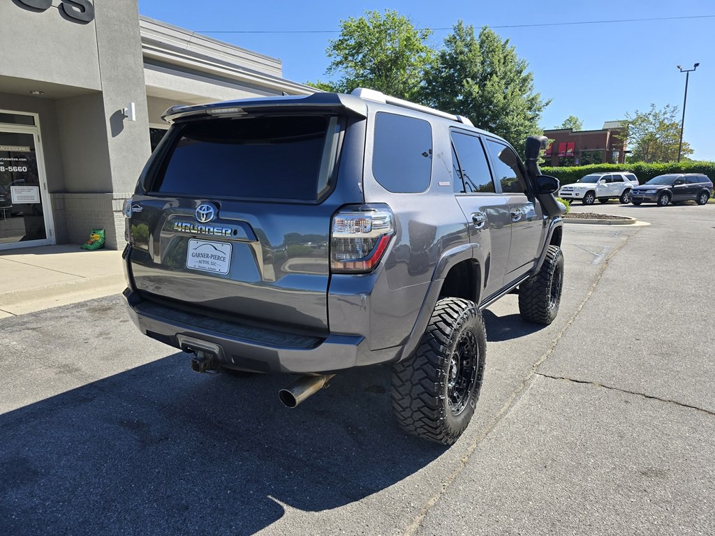 2015 Toyota 4Runner Image 14