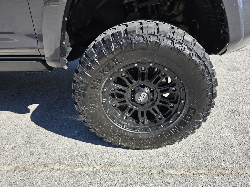 2015 Toyota 4Runner Image 16
