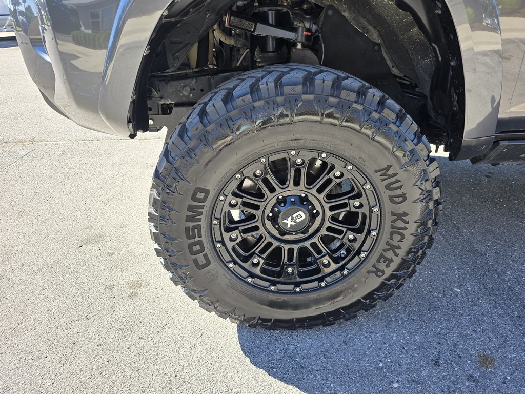 2015 Toyota 4Runner Image 17