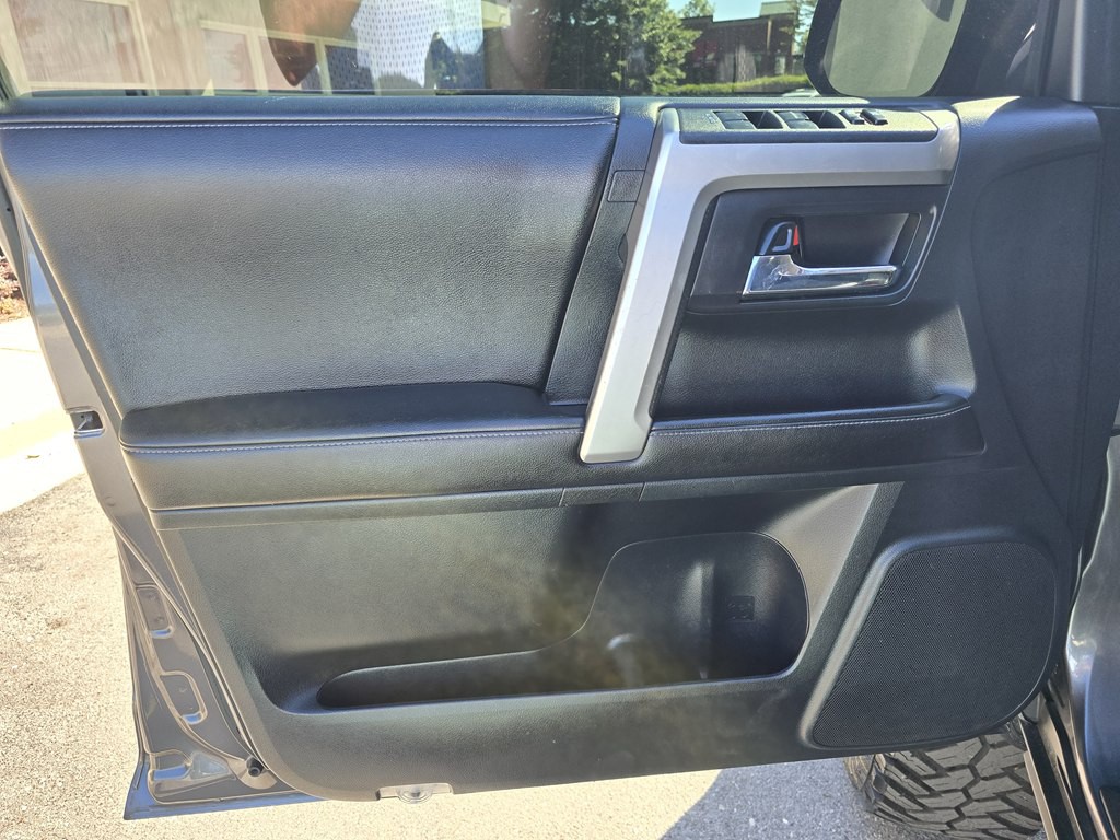 2015 Toyota 4Runner Image 19