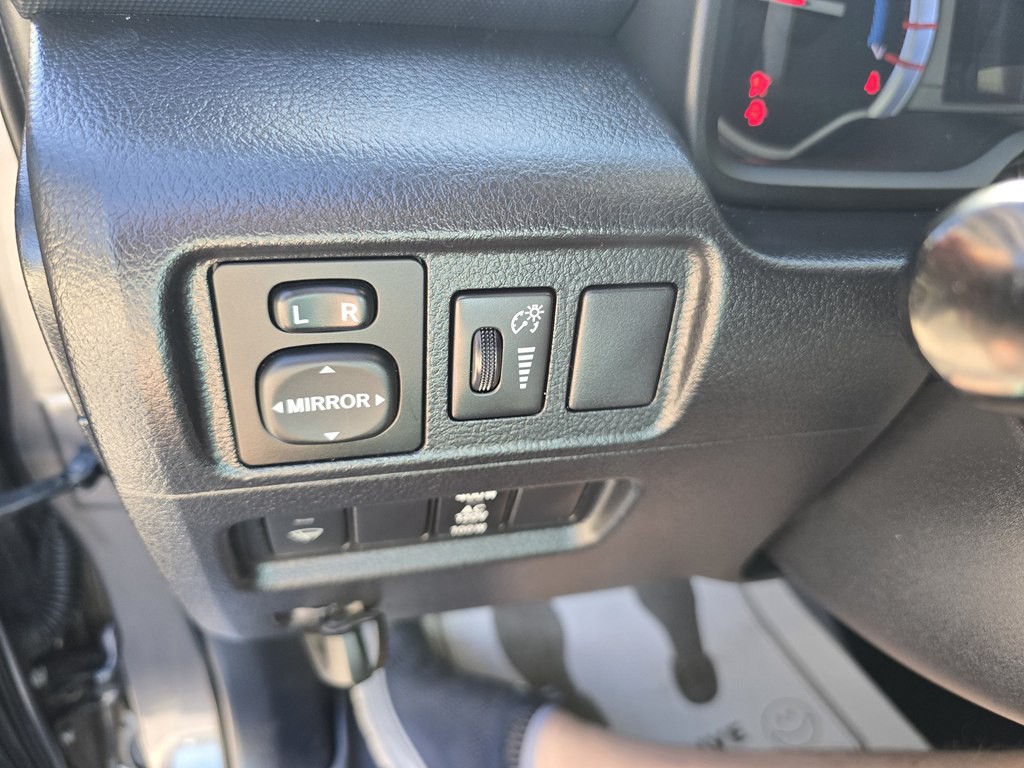 2015 Toyota 4Runner Image 35