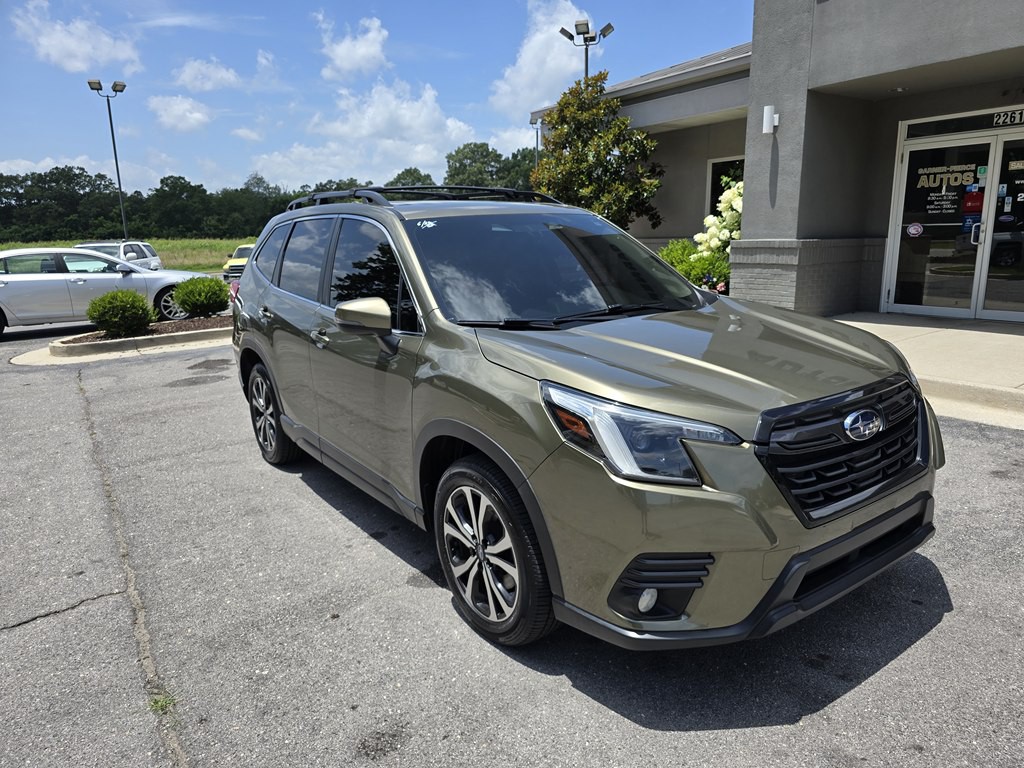 2022 Subaru Forester Image 2