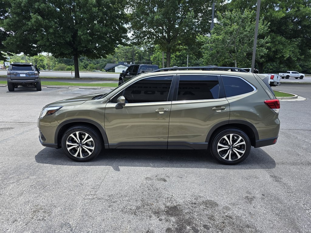 2022 Subaru Forester Image 7