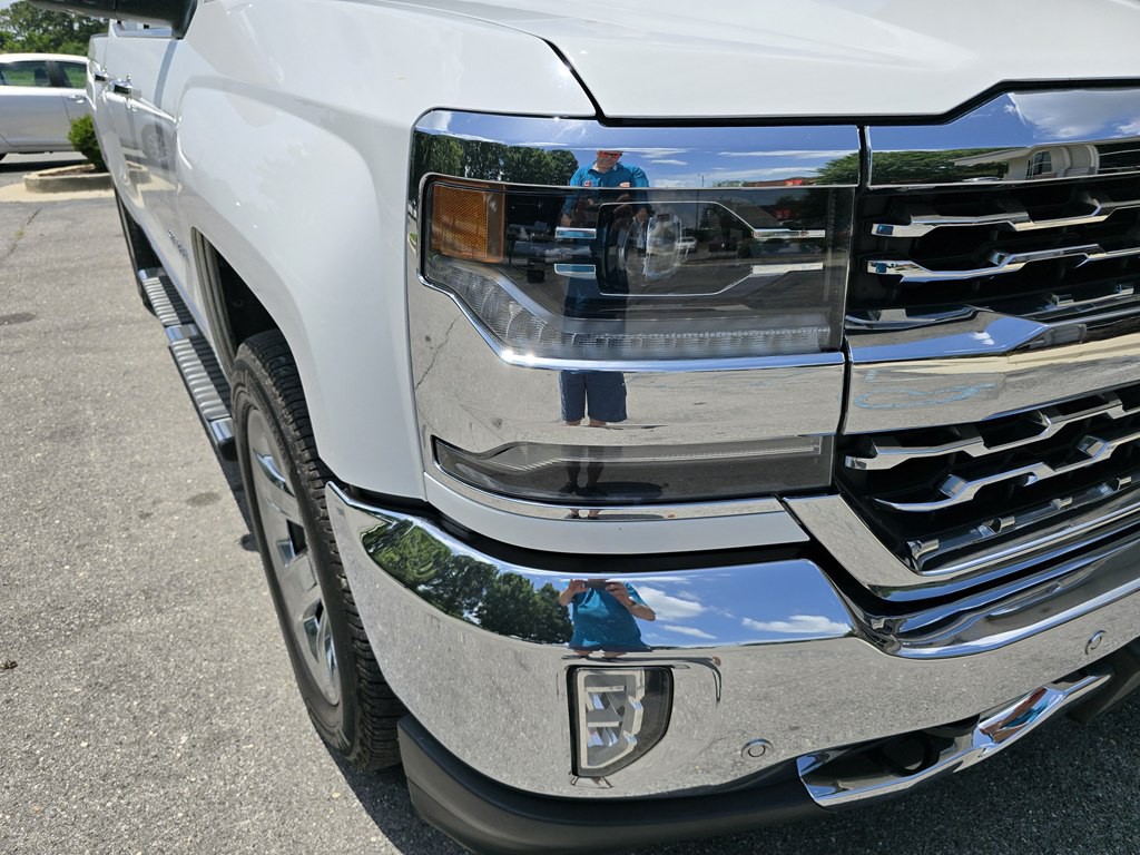 2018 Chevrolet Silverado 1500 Image 3