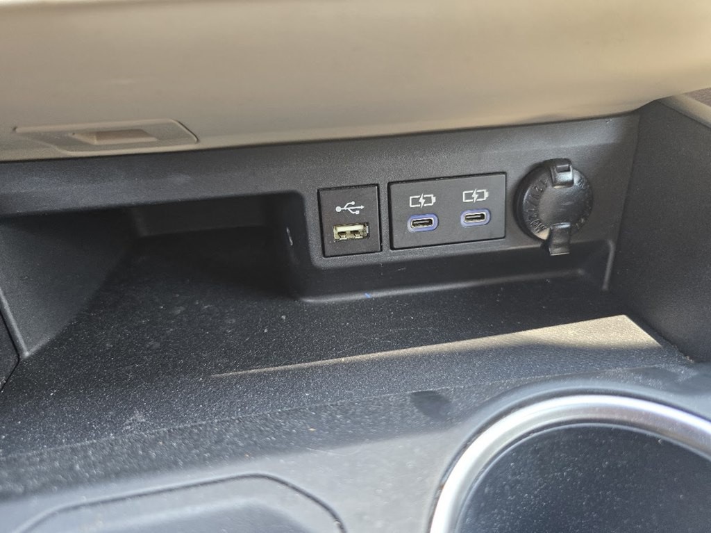 2022 Toyota Highlander Image 40
