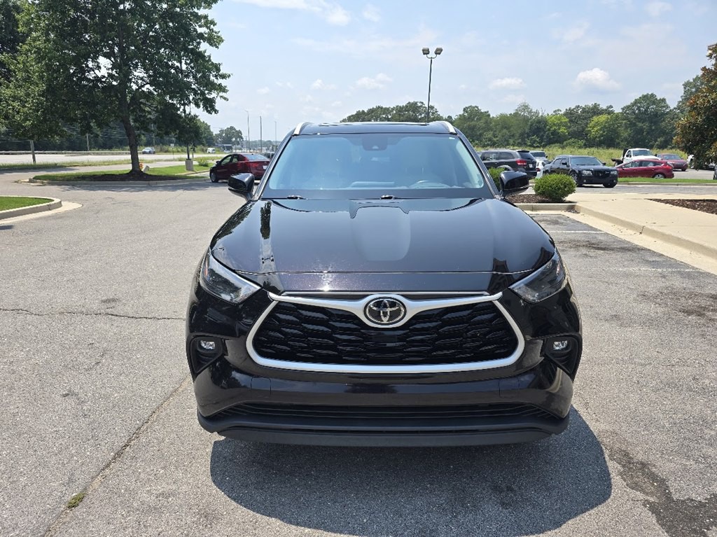 2022 Toyota Highlander Image 3