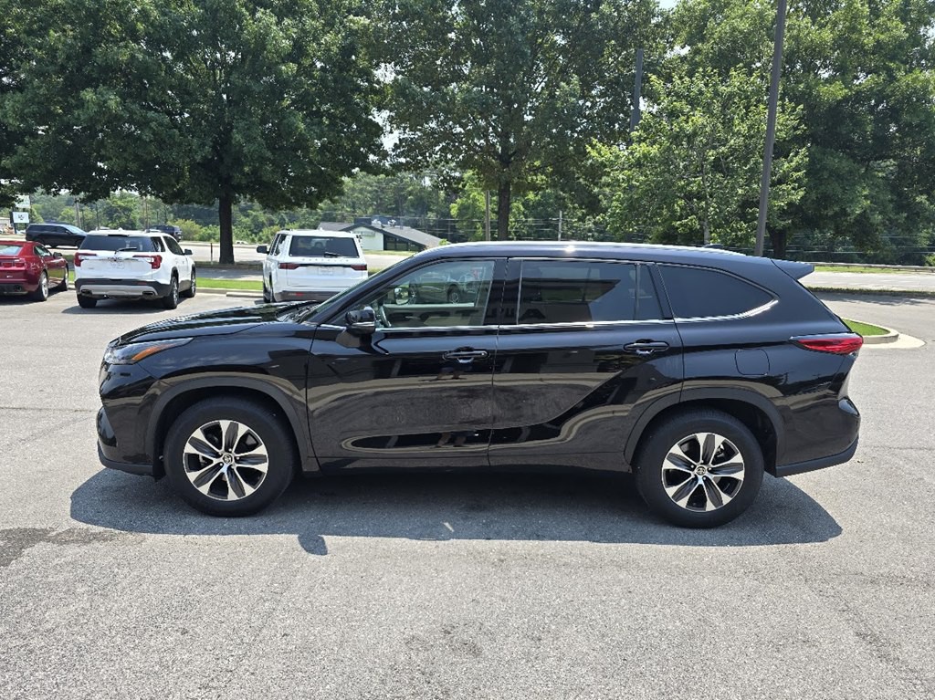2022 Toyota Highlander Image 6