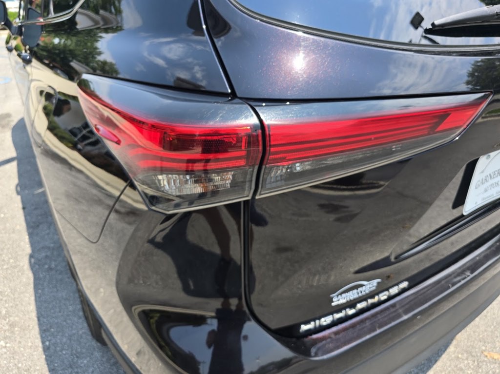 2022 Toyota Highlander Image 8