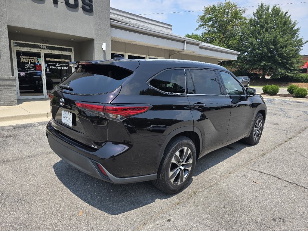 2022 Toyota Highlander Image 12