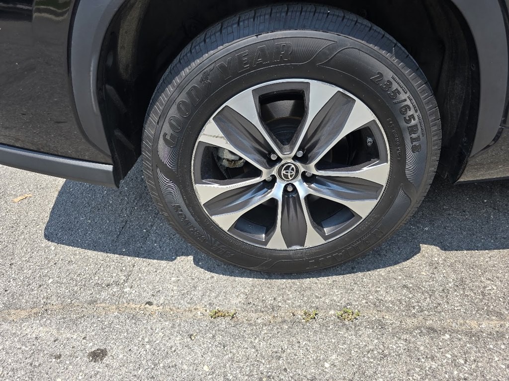 2022 Toyota Highlander Image 13