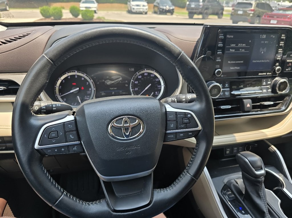 2022 Toyota Highlander Image 17