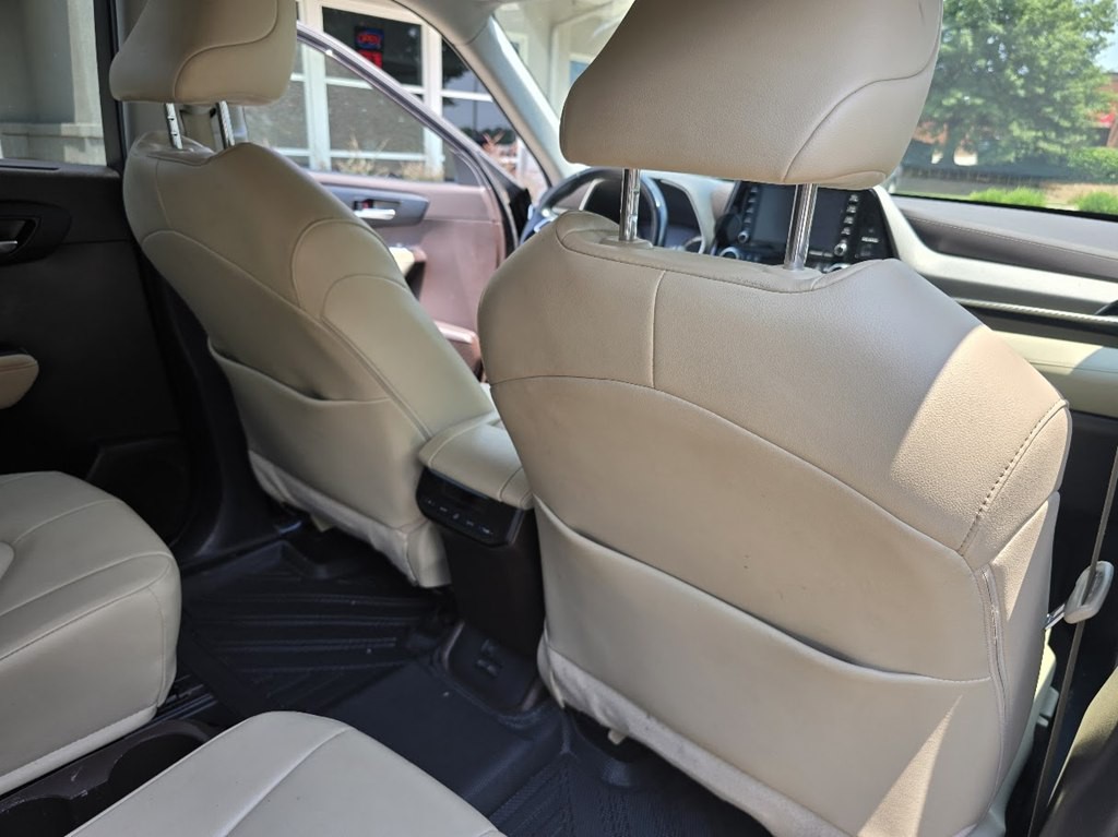 2022 Toyota Highlander Image 30