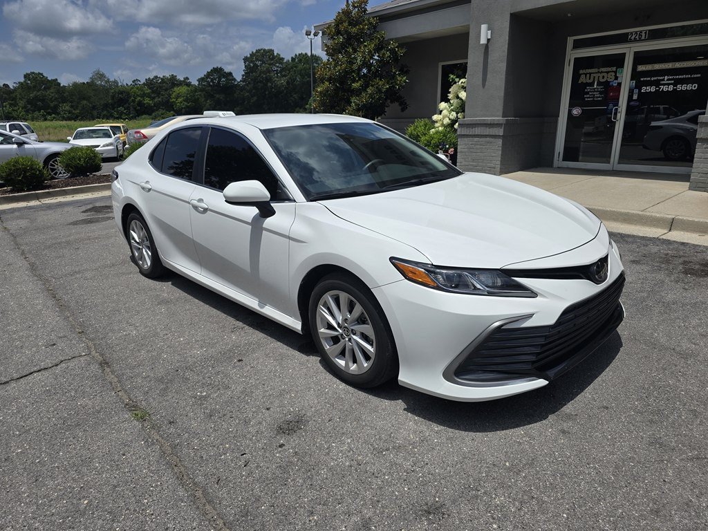 2024 Toyota Camry Image 2
