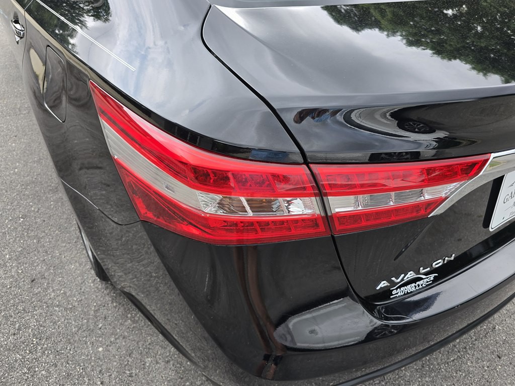 2014 Toyota Avalon Image 9
