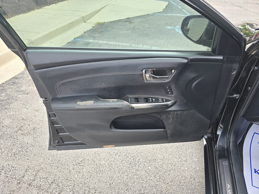 2014 Toyota Avalon Image 17