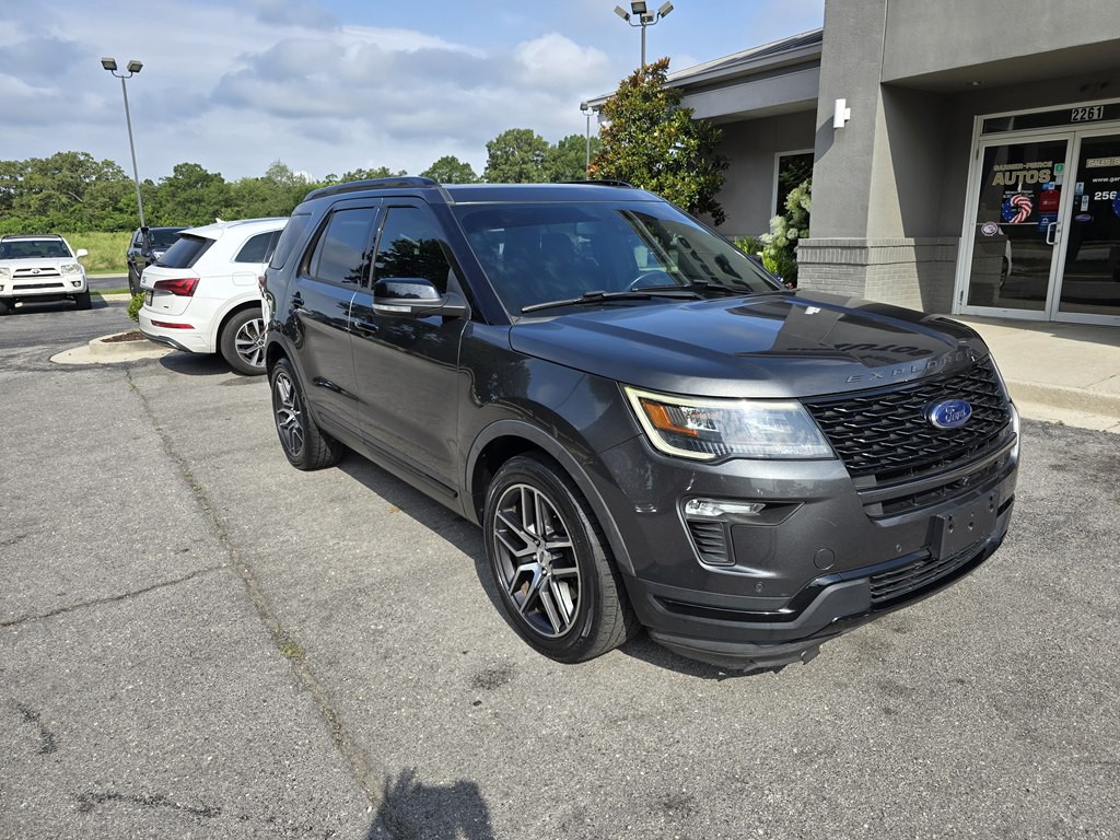 2019 Ford Explorer Image 2