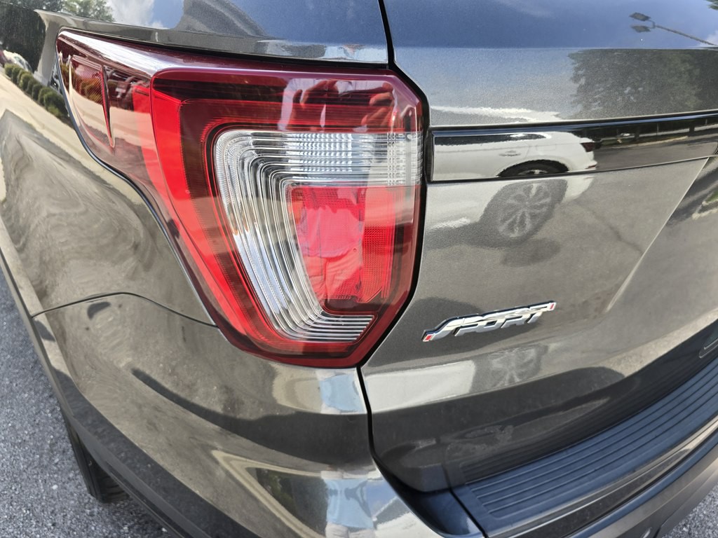 2019 Ford Explorer Image 9