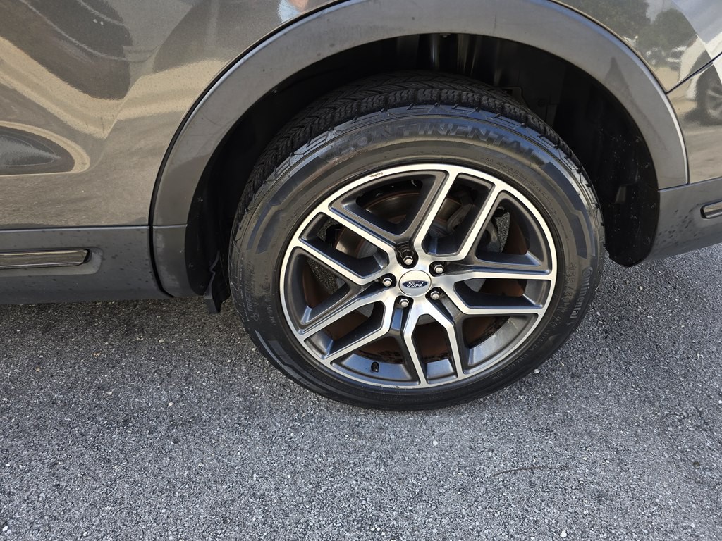 2019 Ford Explorer Image 18