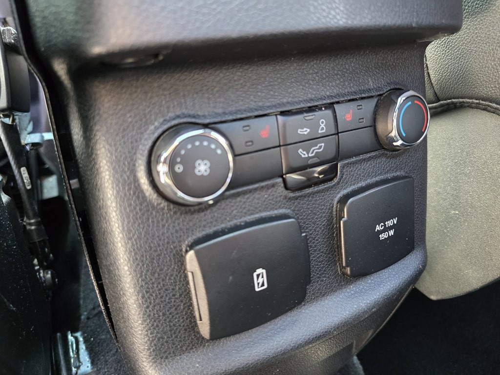 2019 Ford Explorer Image 25