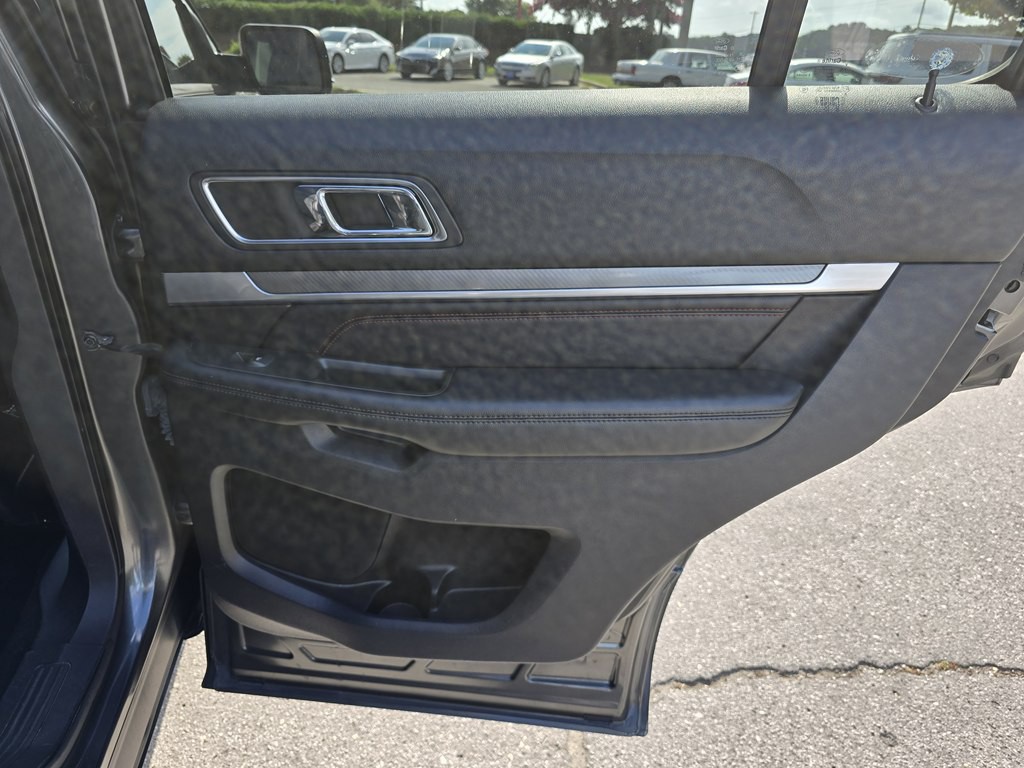 2019 Ford Explorer Image 27