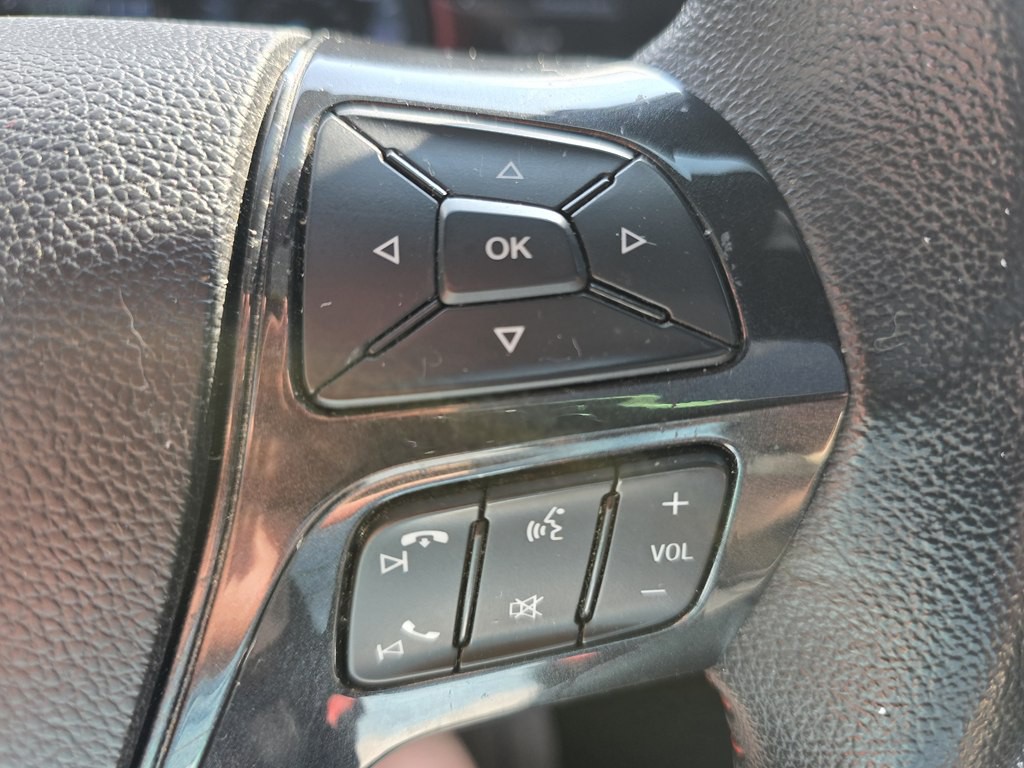 2019 Ford Explorer Image 38