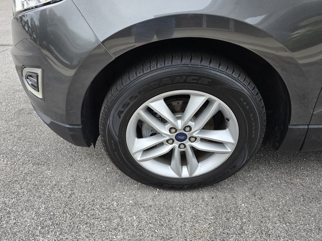 2015 Ford Edge Image 16