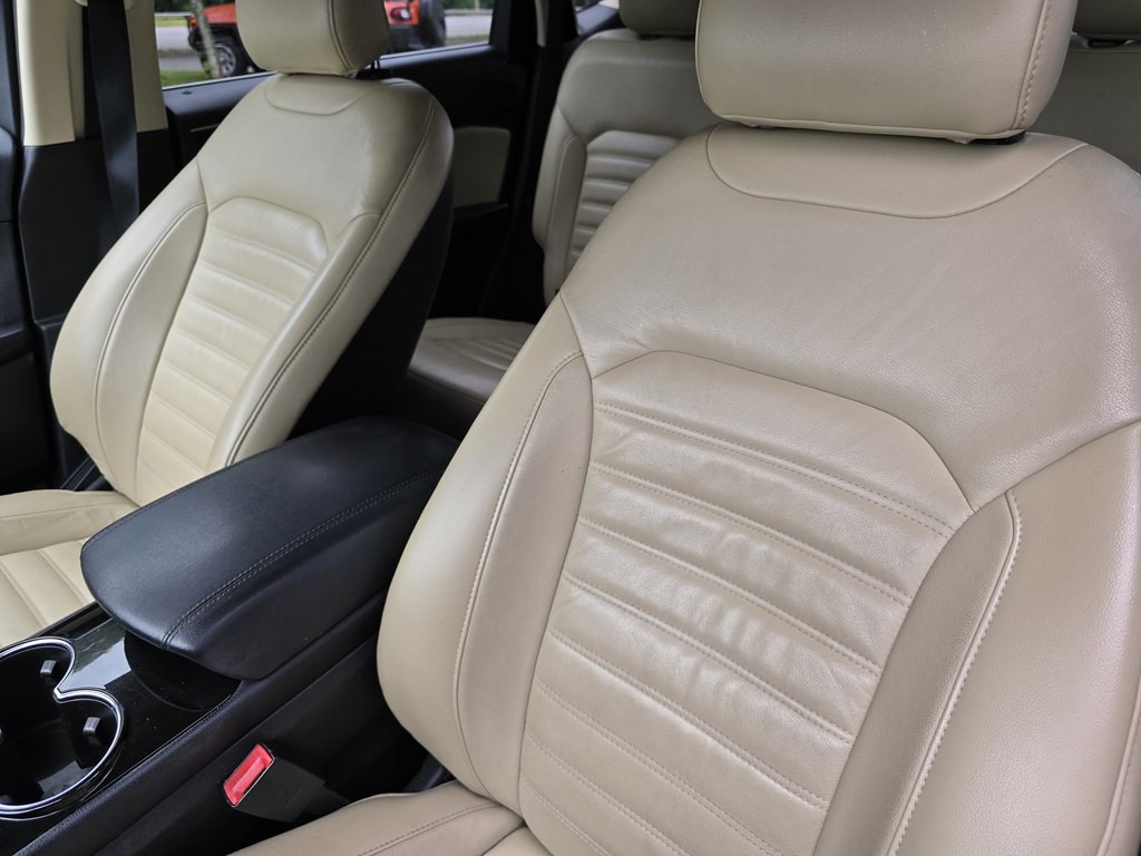 2015 Ford Edge Image 21