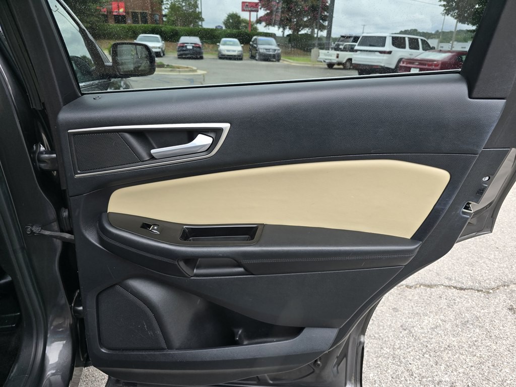 2015 Ford Edge Image 25