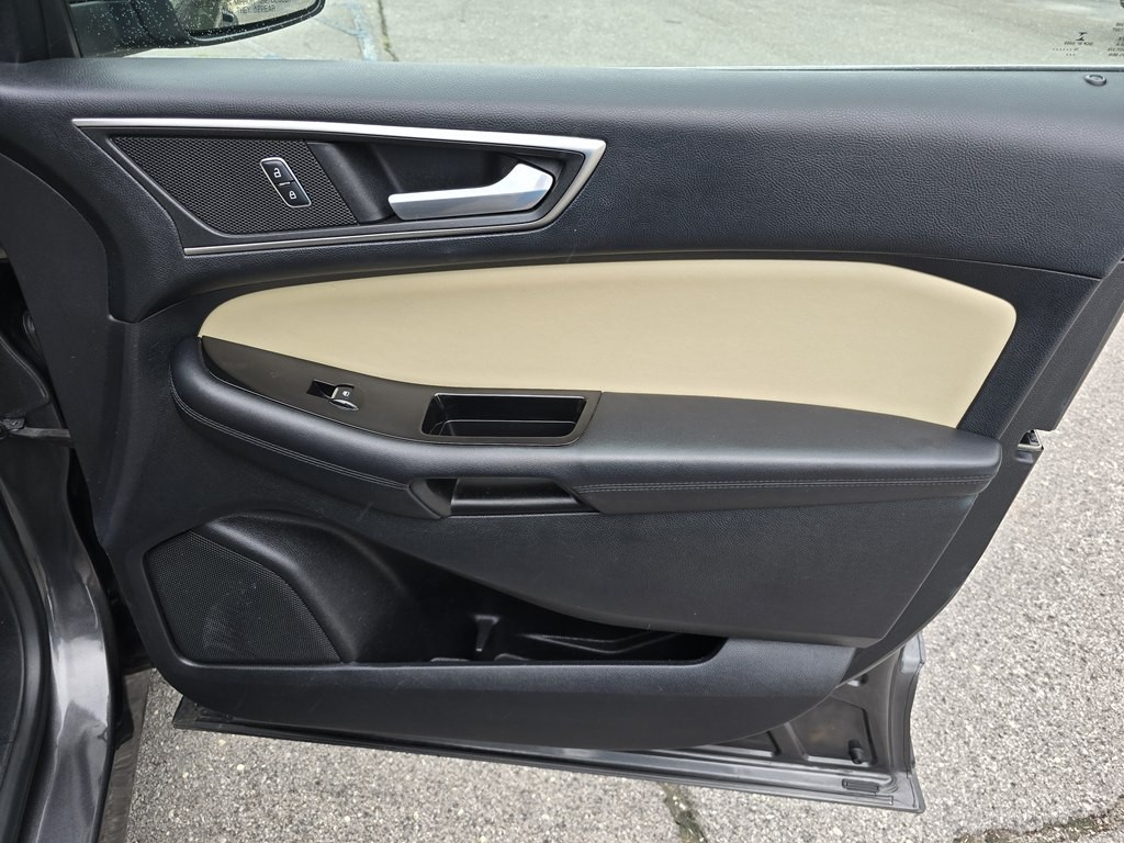 2015 Ford Edge Image 28