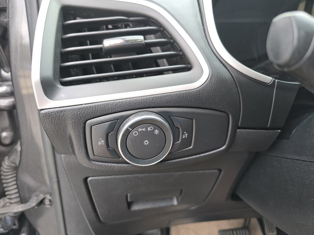 2015 Ford Edge Image 31