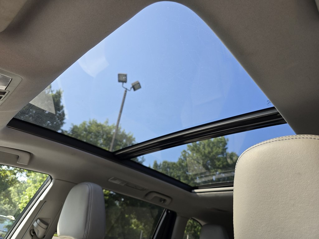 2017 Toyota Highlander Image 23