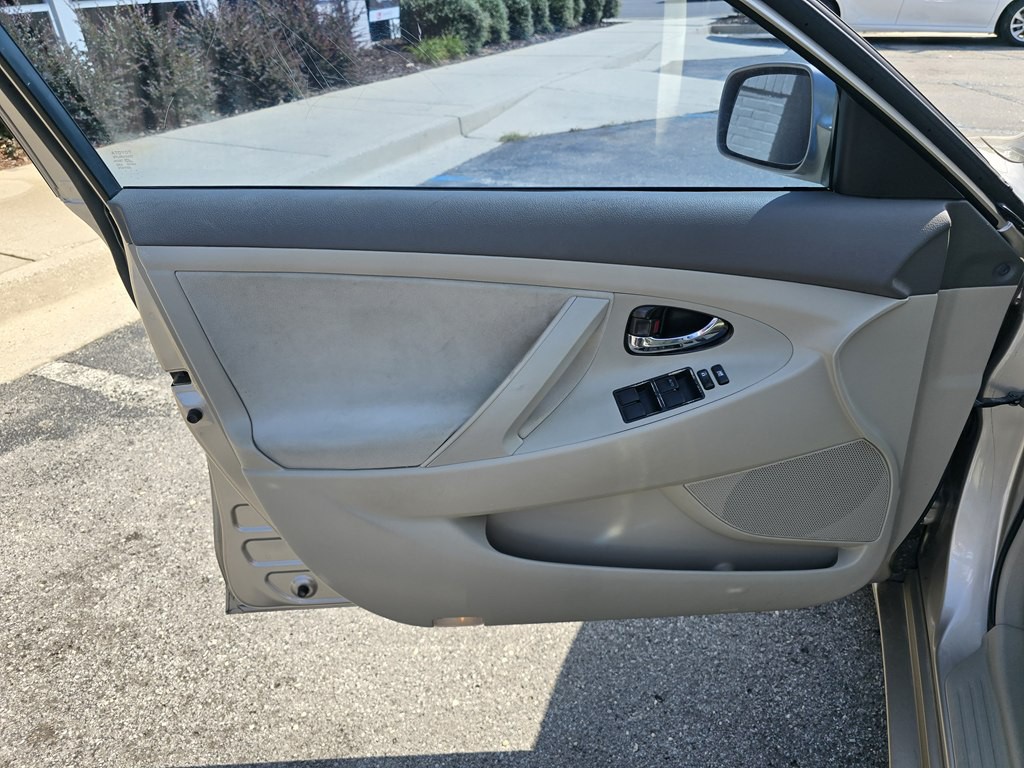 2008 Toyota Camry Image 17