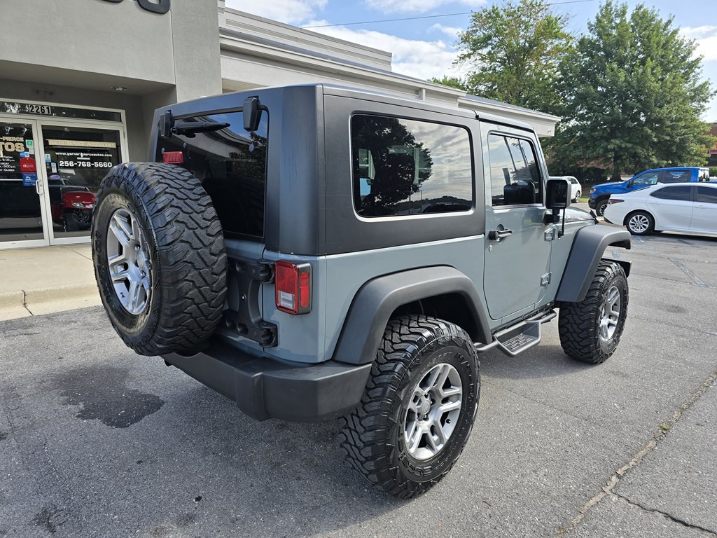 2014 Jeep Wrangler Image 12