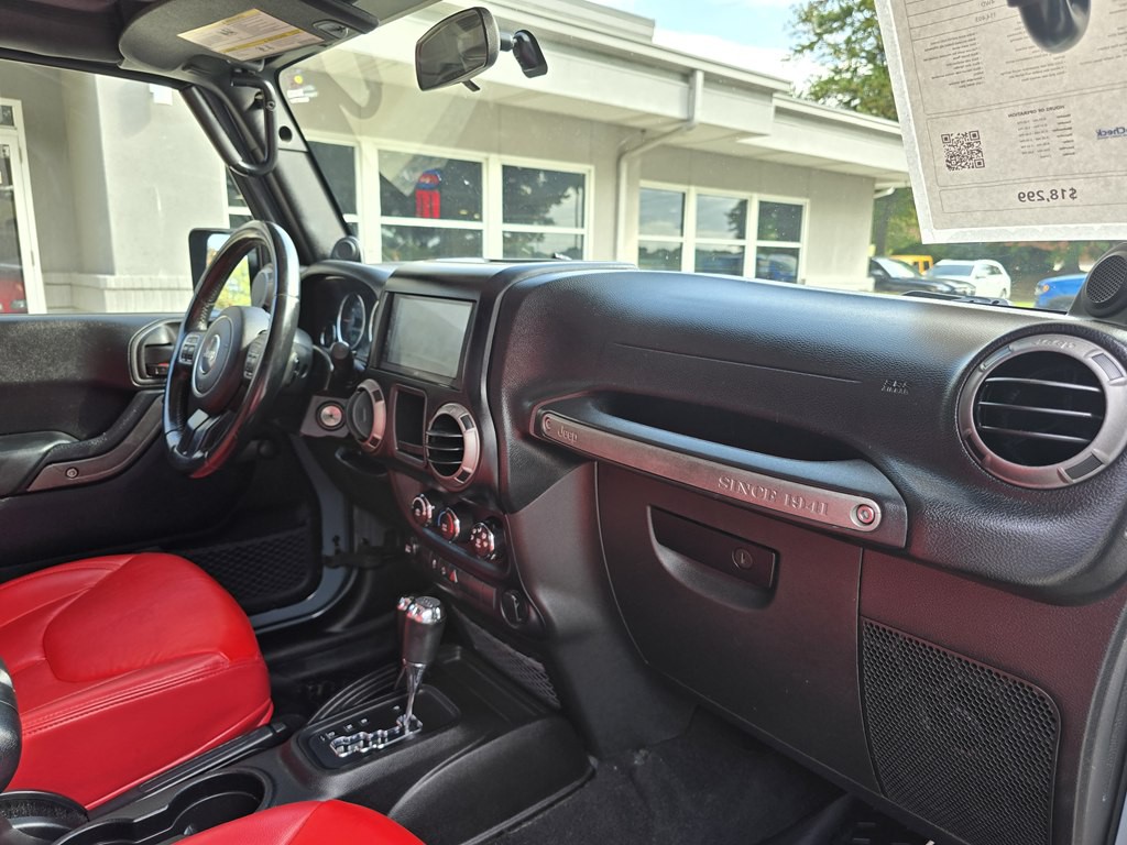 2014 Jeep Wrangler Image 22