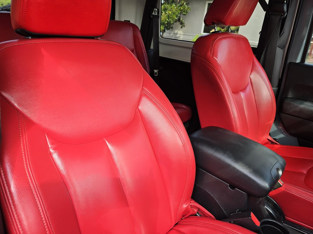 2014 Jeep Wrangler Image 23