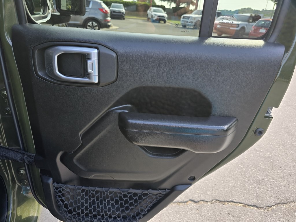 2020 Jeep Wrangler Unlimited Image 25