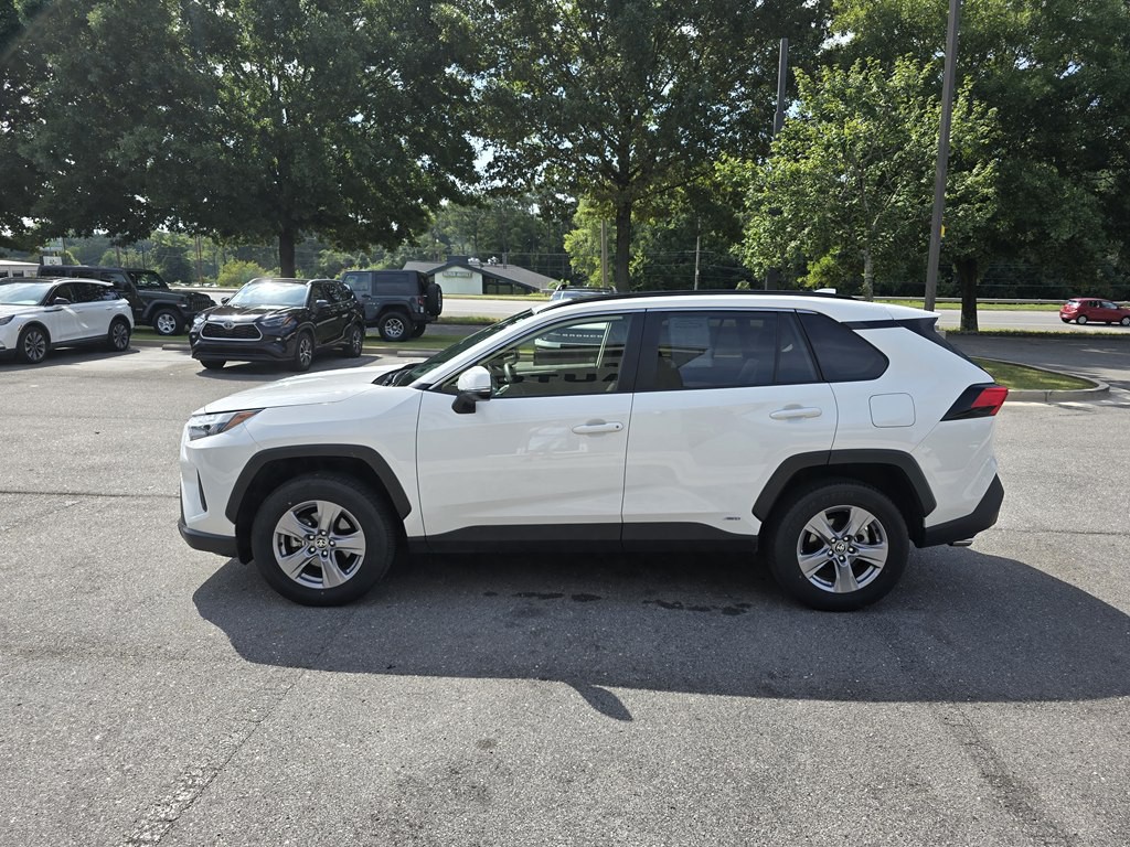 2025 Toyota Rav4 Image 7
