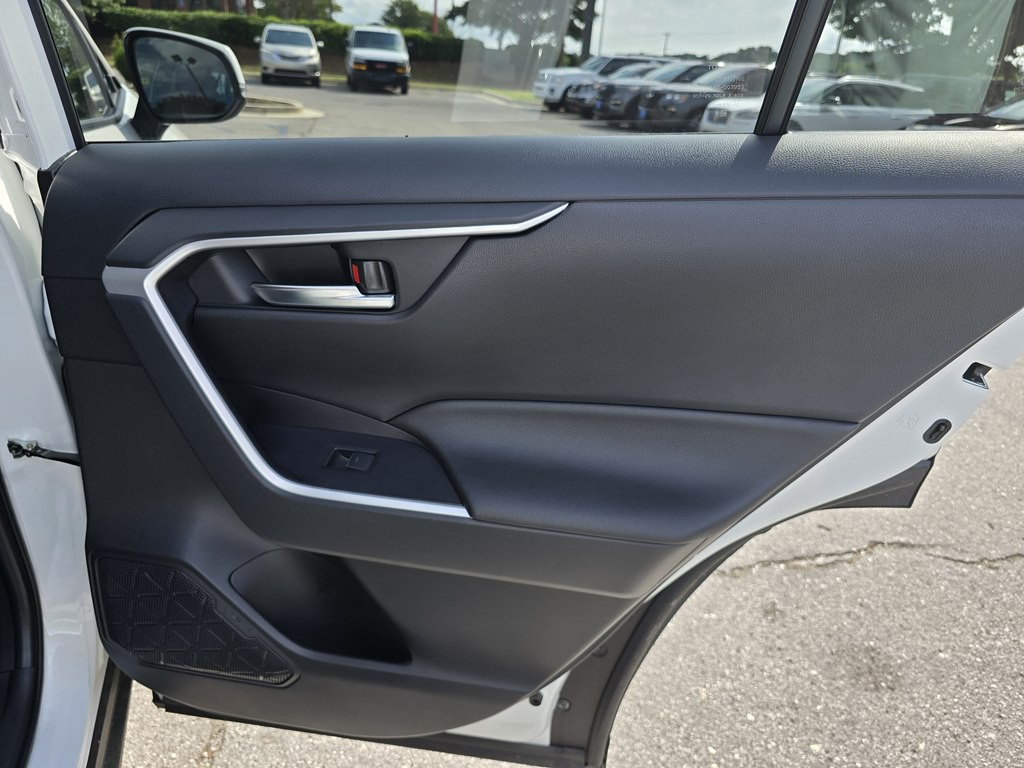 2025 Toyota Rav4 Image 29