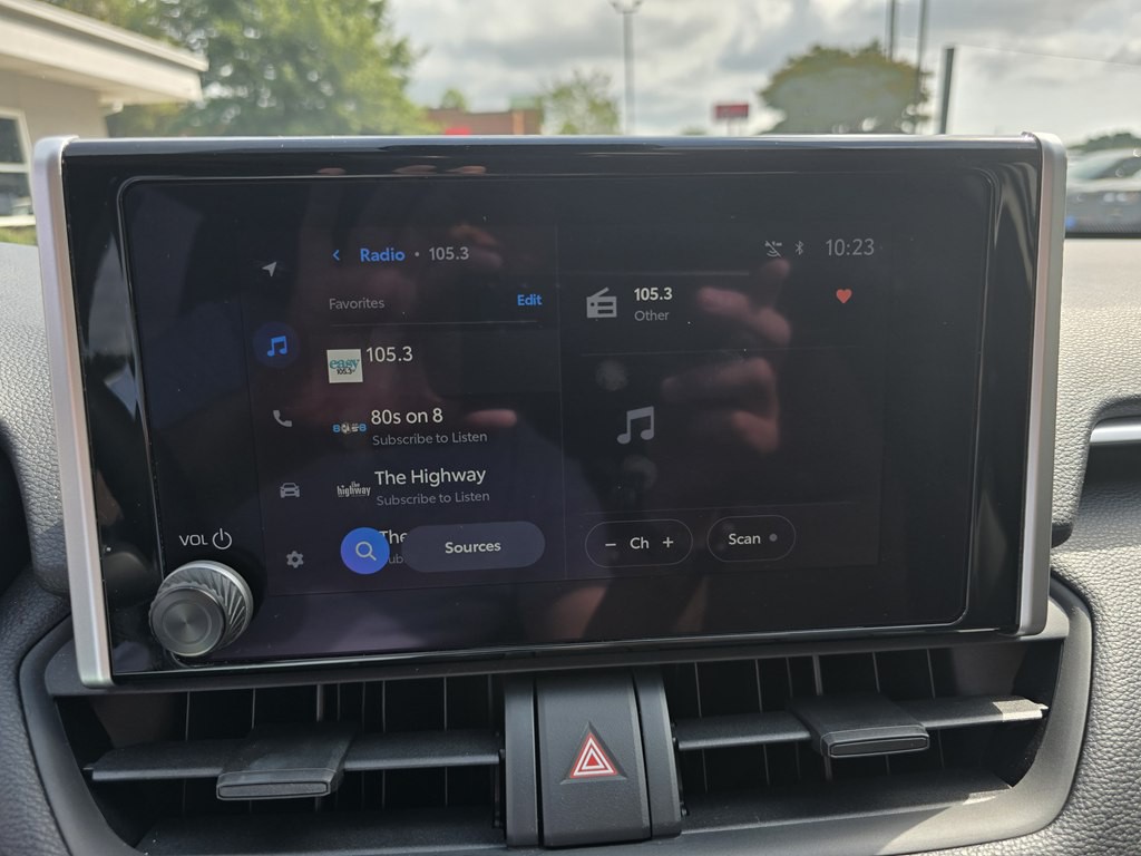 2025 Toyota Rav4 Image 40