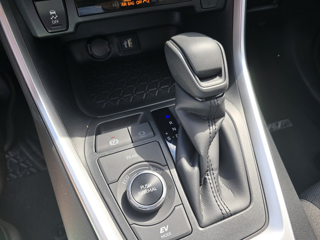 2025 Toyota Rav4 Image 43