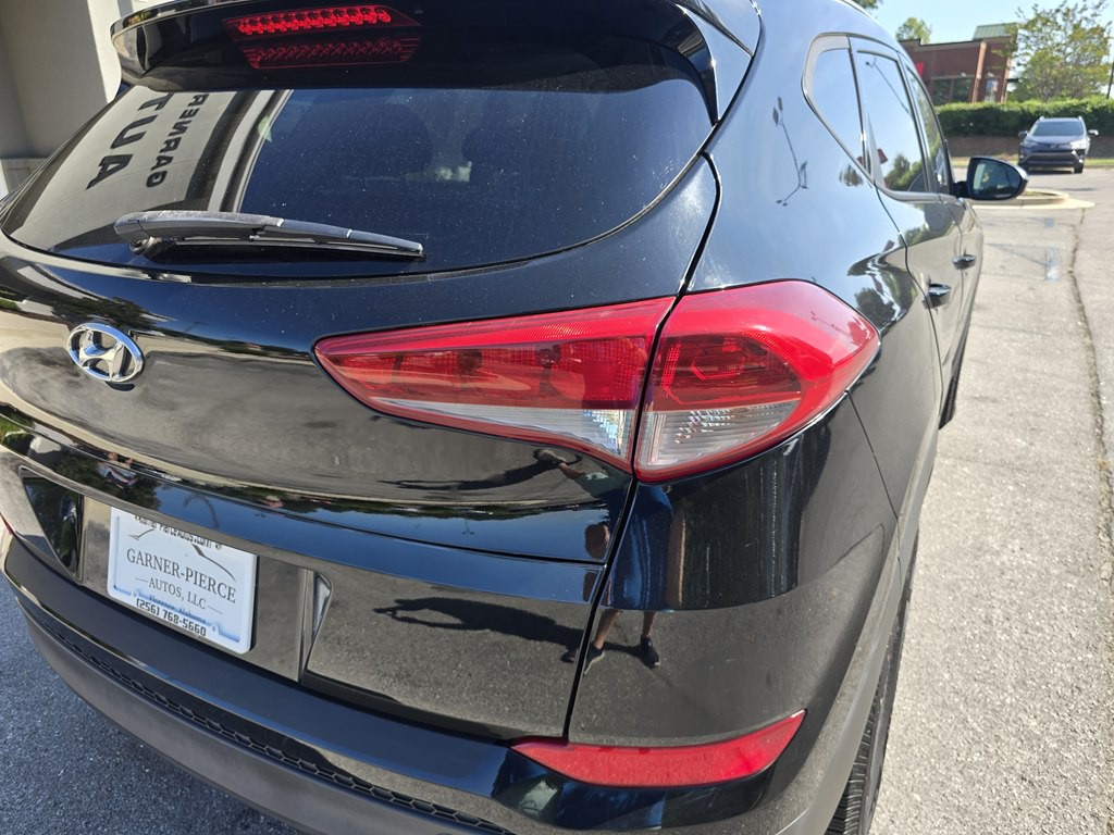 2017 Hyundai Tucson Image 11
