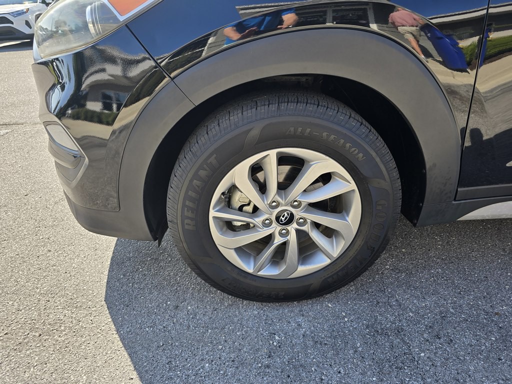 2017 Hyundai Tucson Image 16