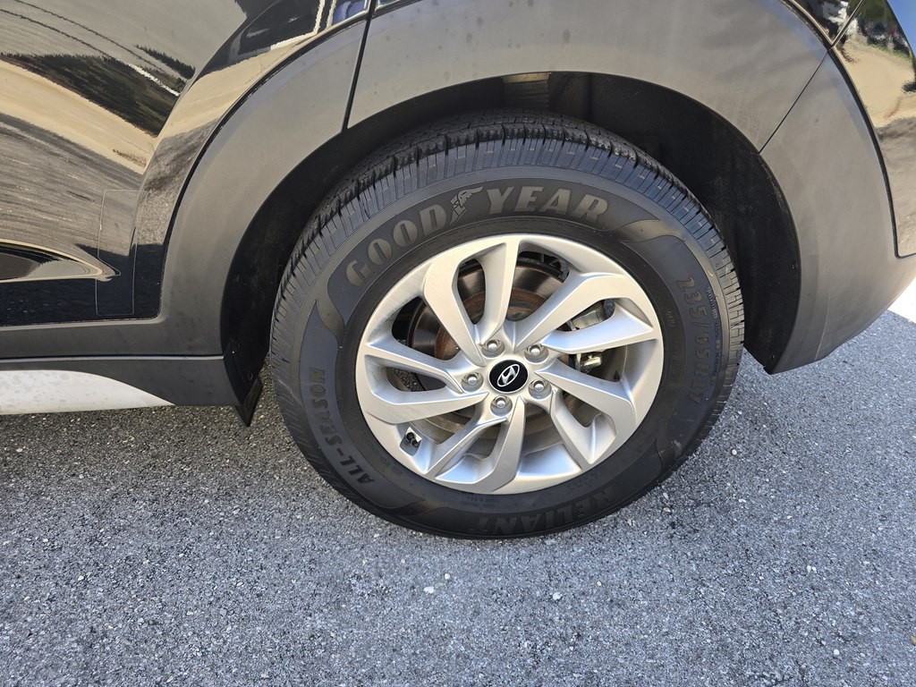 2017 Hyundai Tucson Image 17