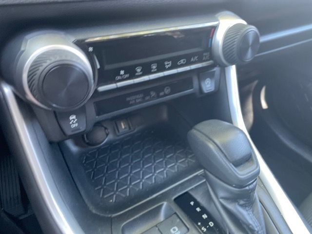 2020 Toyota Rav4 Image 6